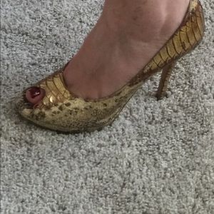 Dior gold shoes